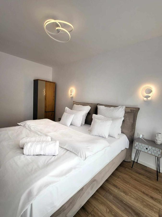 Sika Sunny Garden Apartment アラド エクステリア 写真