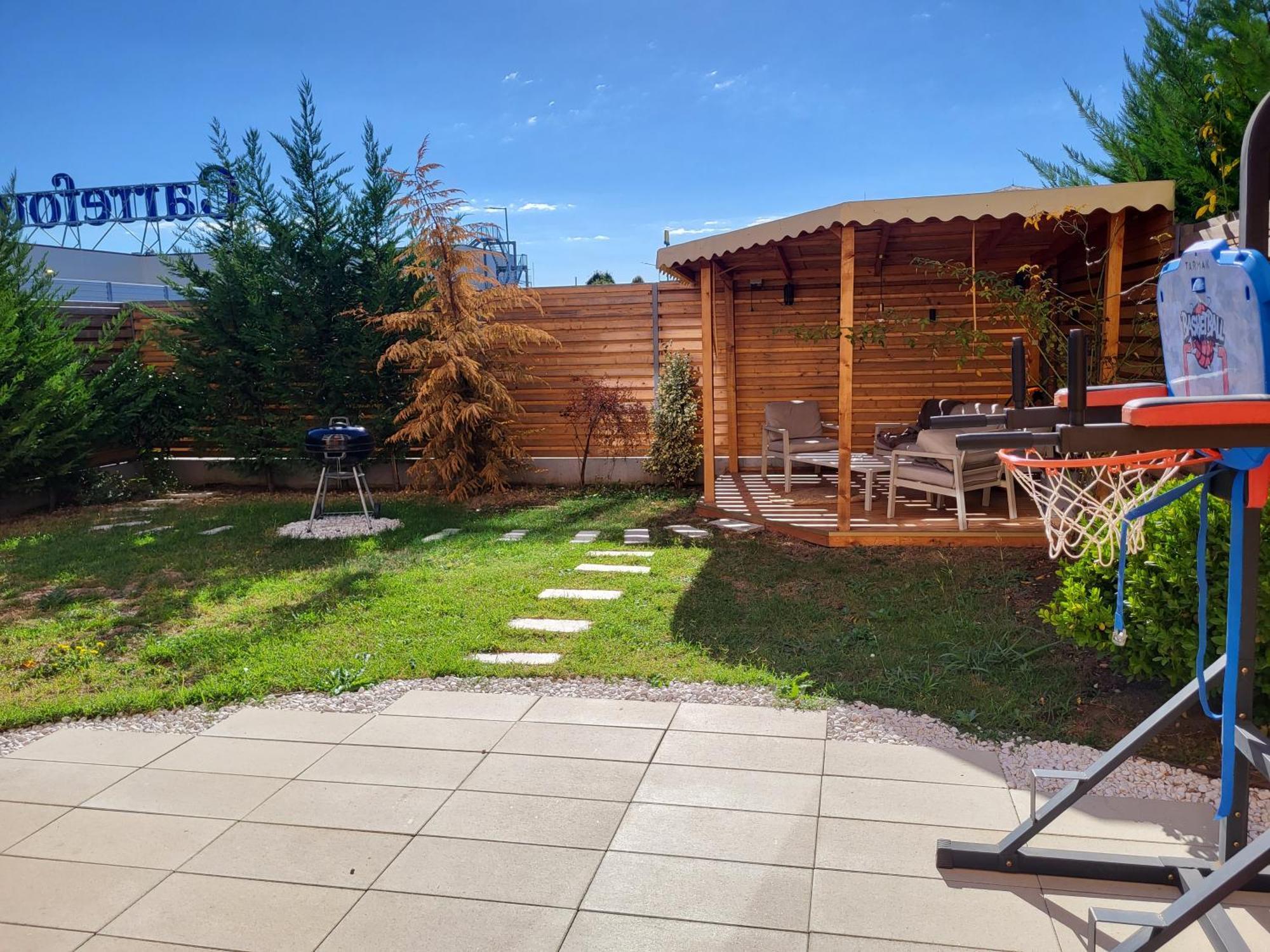 Sika Sunny Garden Apartment アラド エクステリア 写真
